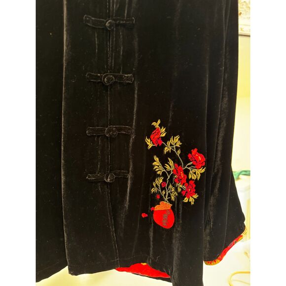 Chico’s Design Black Velvet Floral Embroidered Asian Inspired Tang Jacket Size 1 - Picture 5 of 9